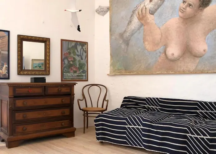 Sardinia Re - Alma Bohemien Vista Sul Porto Apartamento *