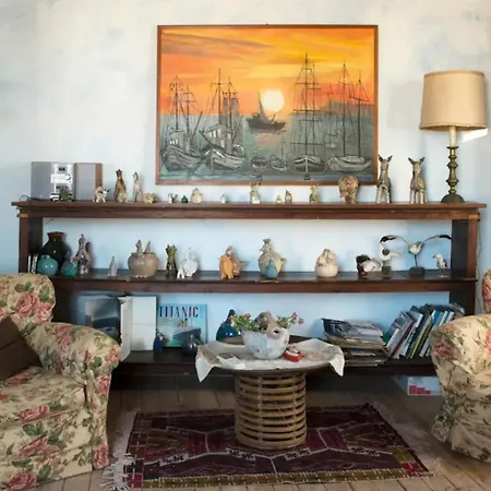 Sardinia Re - Alma Bohemien Vista Sul Porto Apartamento *