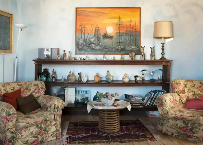 Sardinia Re - Alma Bohemien Vista Sul Porto דירה *
